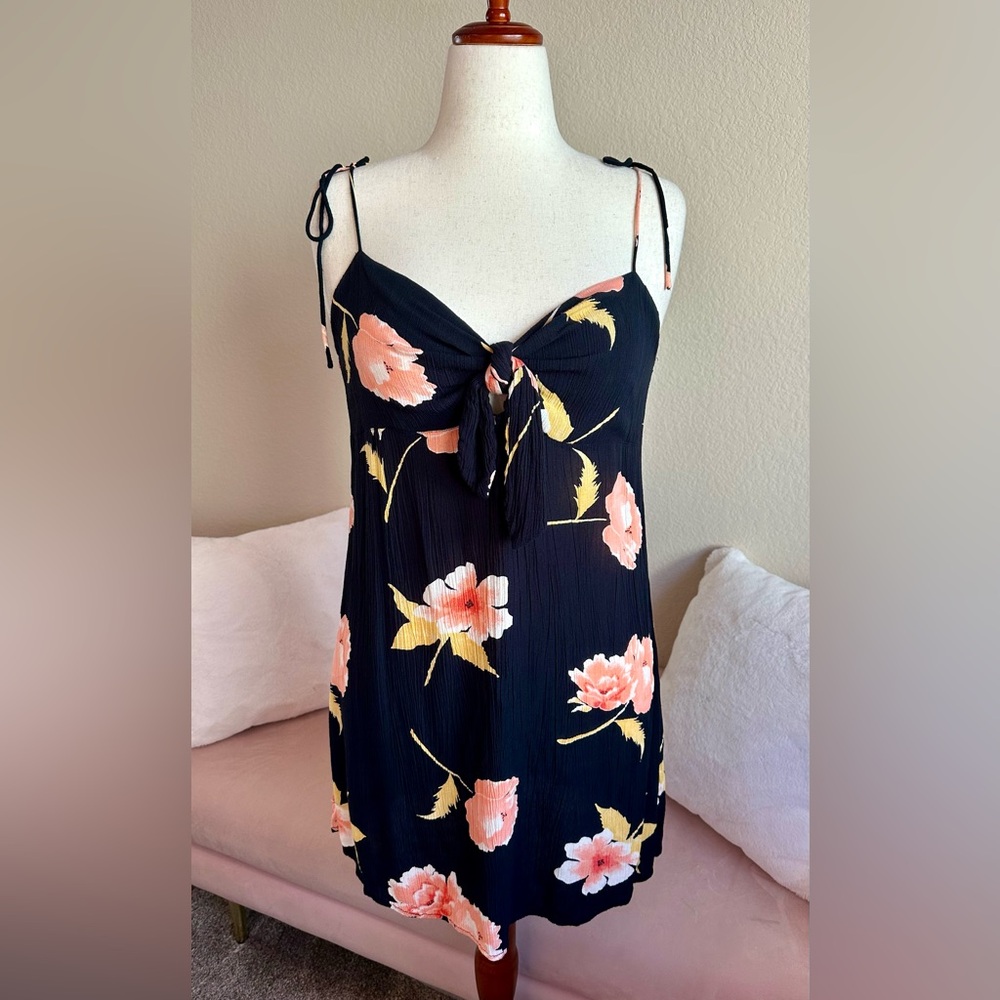 Billabong Mini Dress Black Tropical Floral Hawaiian Knot Front Tie Strap Large